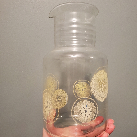 Vintage Pyrex Lemonade Pitcher - Picture 2 of 10